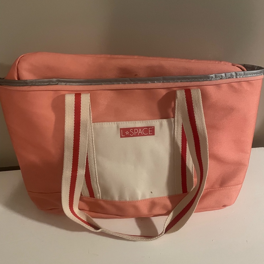 Cooler tote.